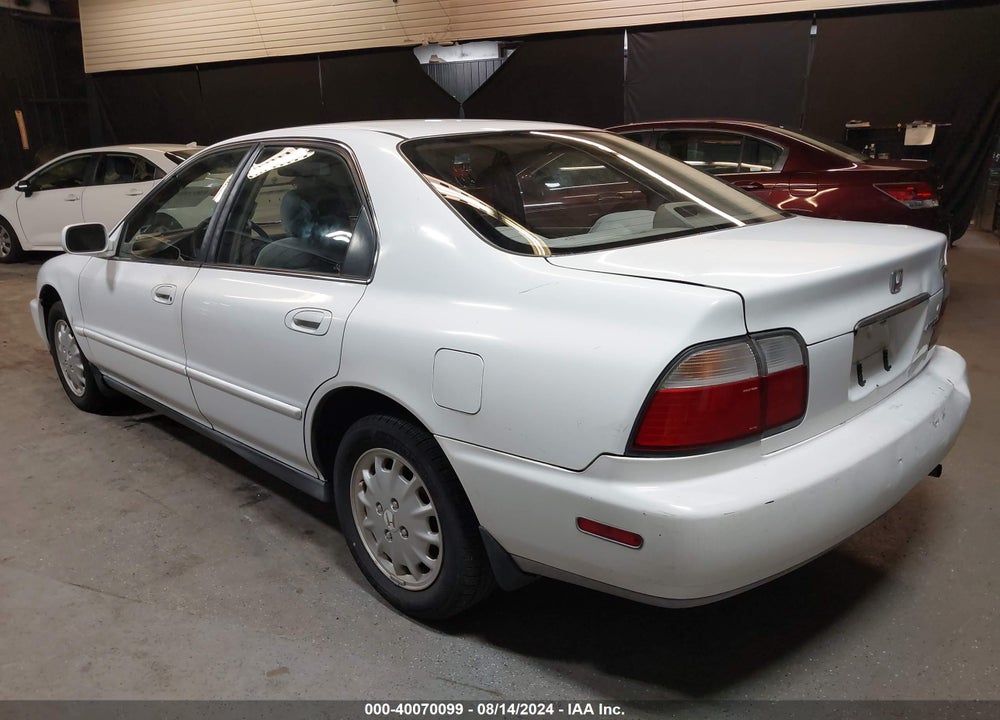 1996 HONDA ACCORD EX/EX-R VIN: 1HGCD5651TA039438