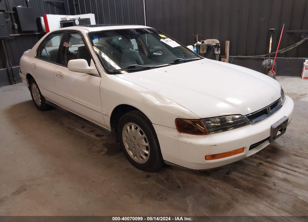 1996 HONDA ACCORD EX/EX-R VIN: 1HGCD5651TA039438