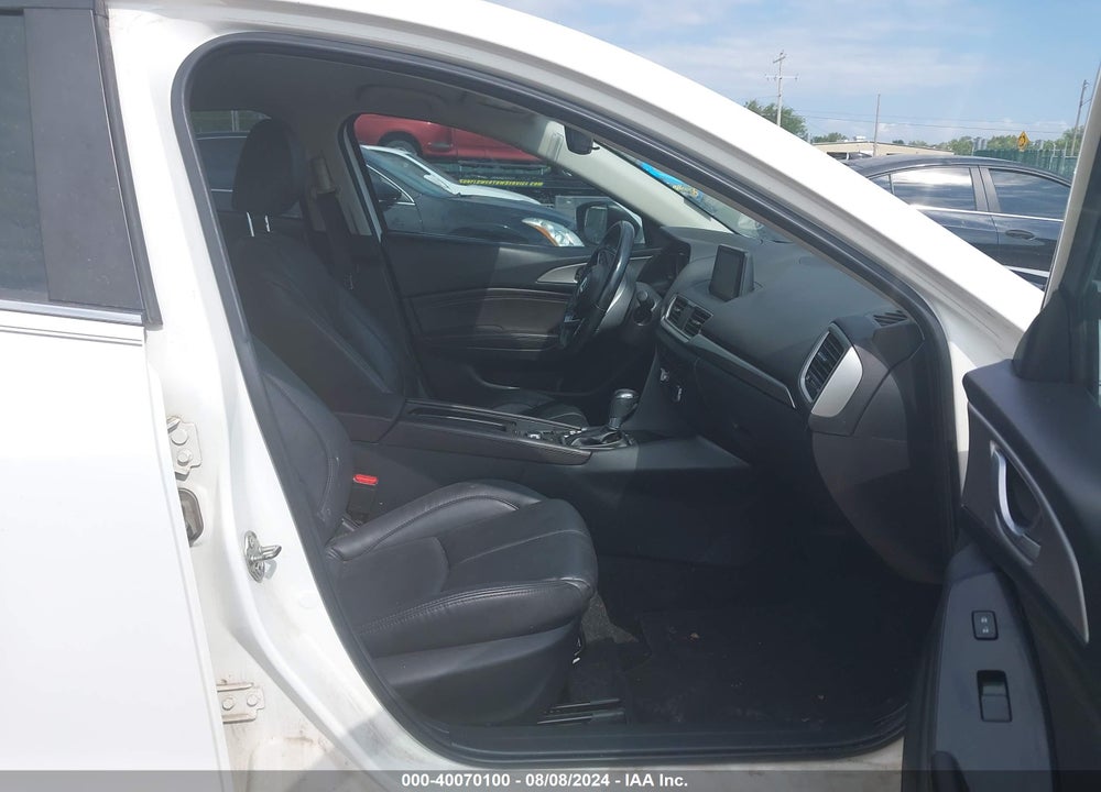2018 MAZDA 3 TOURING VIN: 3MZBN1L31JM270288