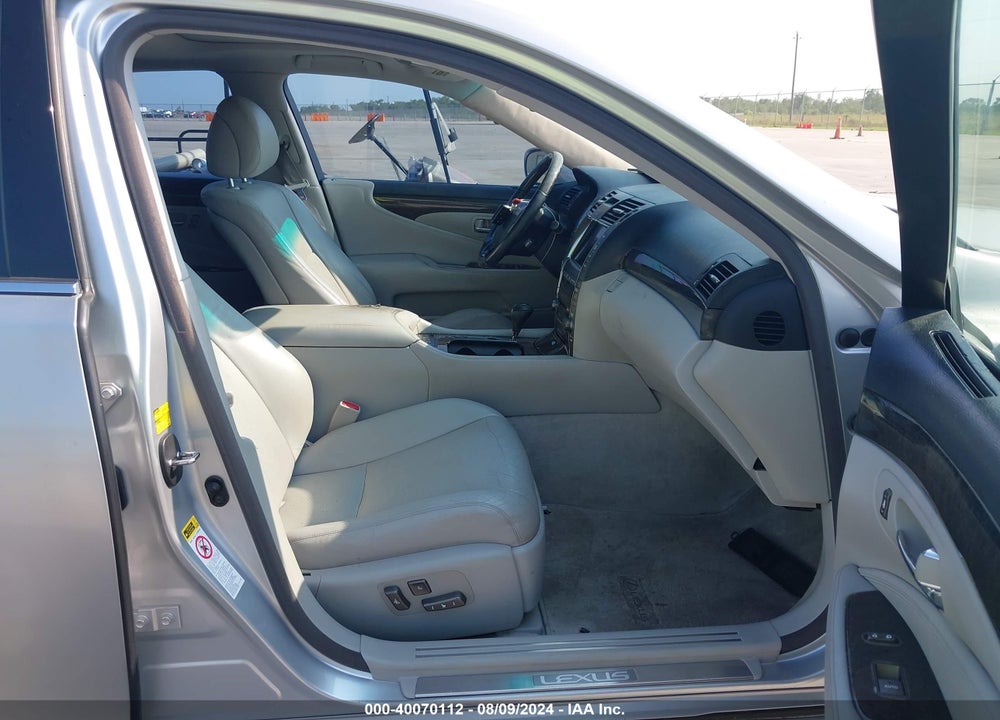 2007 LEXUS LS 460 VIN: JTHBL46FX75012834