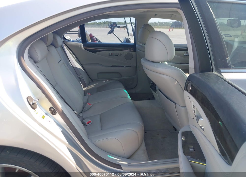 2007 LEXUS LS 460 VIN: JTHBL46FX75012834