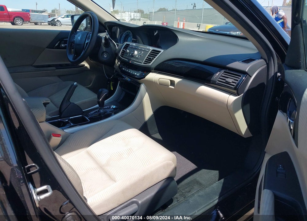 2017 HONDA ACCORD LX VIN: 1HGCR2F32HA258849