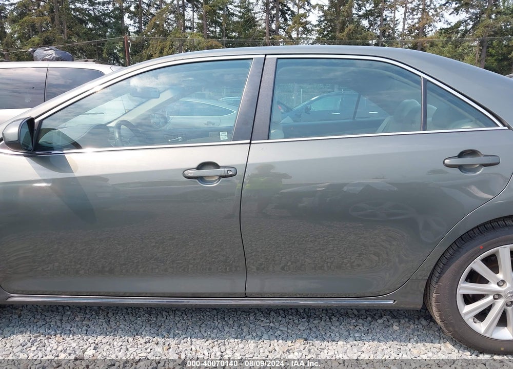 2014 TOYOTA CAMRY HYBRID XLE VIN: 4T1BD1FK2EU124696