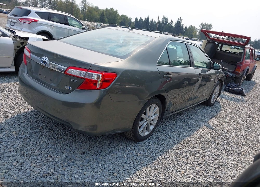 2014 TOYOTA CAMRY HYBRID XLE VIN: 4T1BD1FK2EU124696