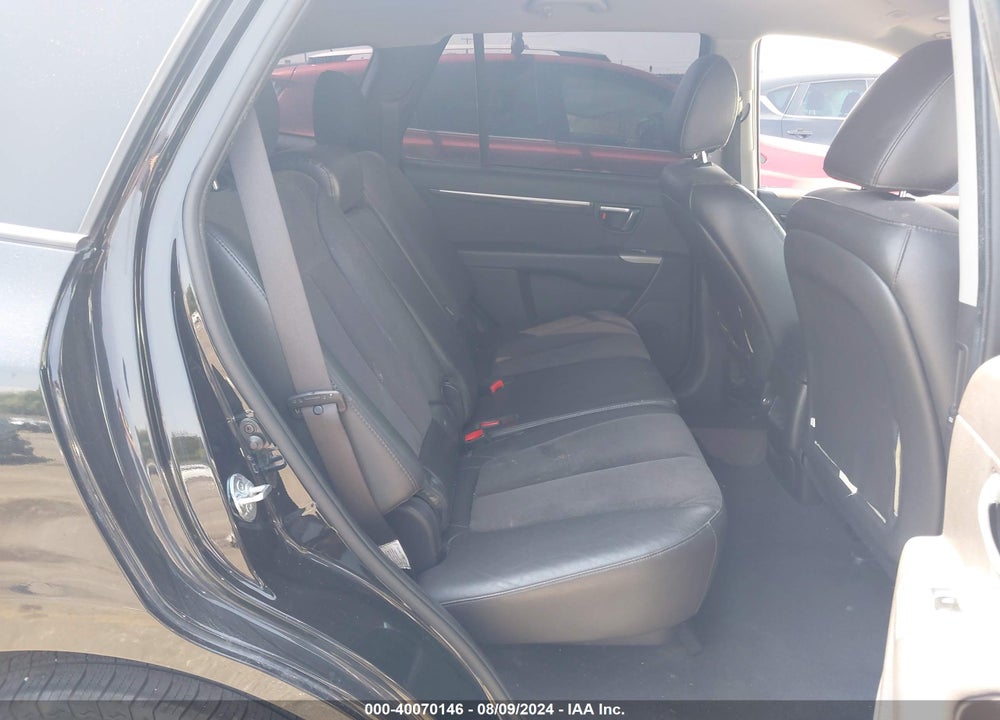 2012 HYUNDAI SANTA FE SE VIN: 5XYZH4AG7CG146929
