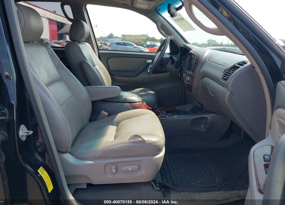 2005 TOYOTA SEQUOIA LIMITED V8 VIN: 5TDBT48A55S240041