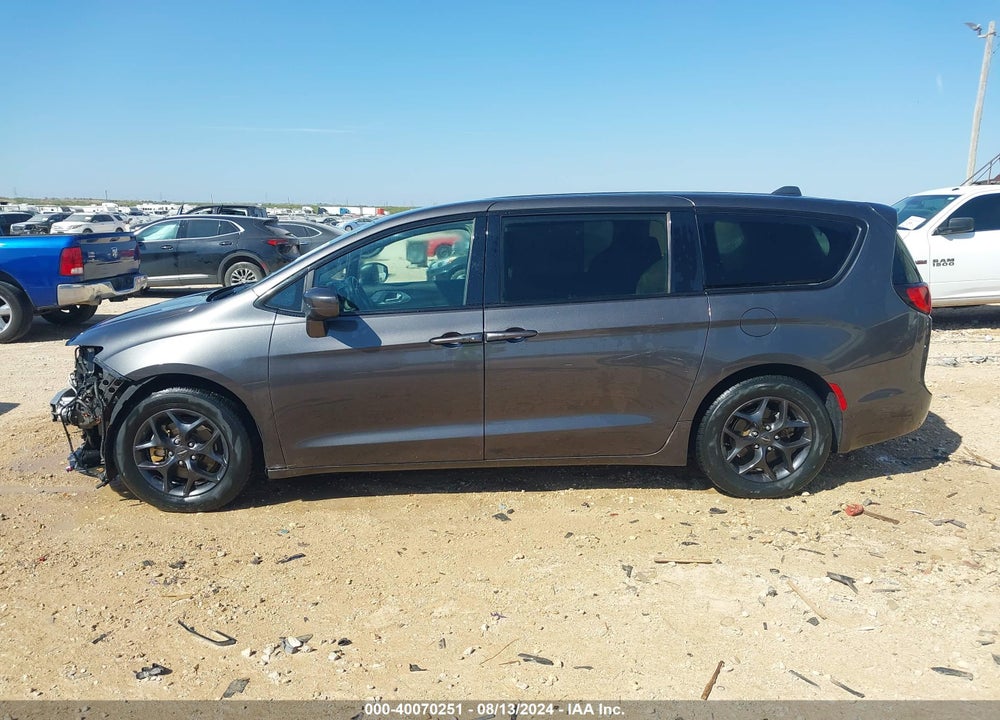 2020 CHRYSLER PACIFICA TOURING VIN: 2C4RC1FG5LR128737