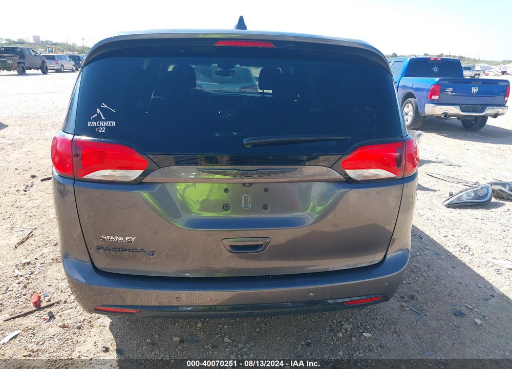 2020 CHRYSLER PACIFICA TOURING VIN: 2C4RC1FG5LR128737