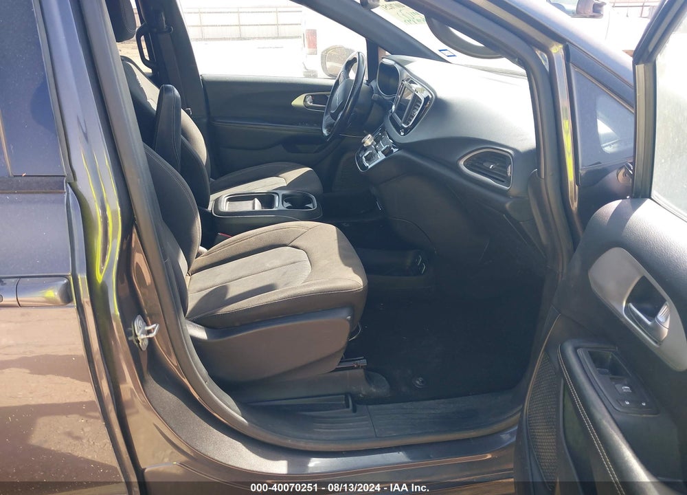 2020 CHRYSLER PACIFICA TOURING VIN: 2C4RC1FG5LR128737