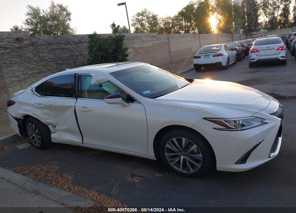 2021 LEXUS ES 300H VIN: 58ACA1C14MU010621