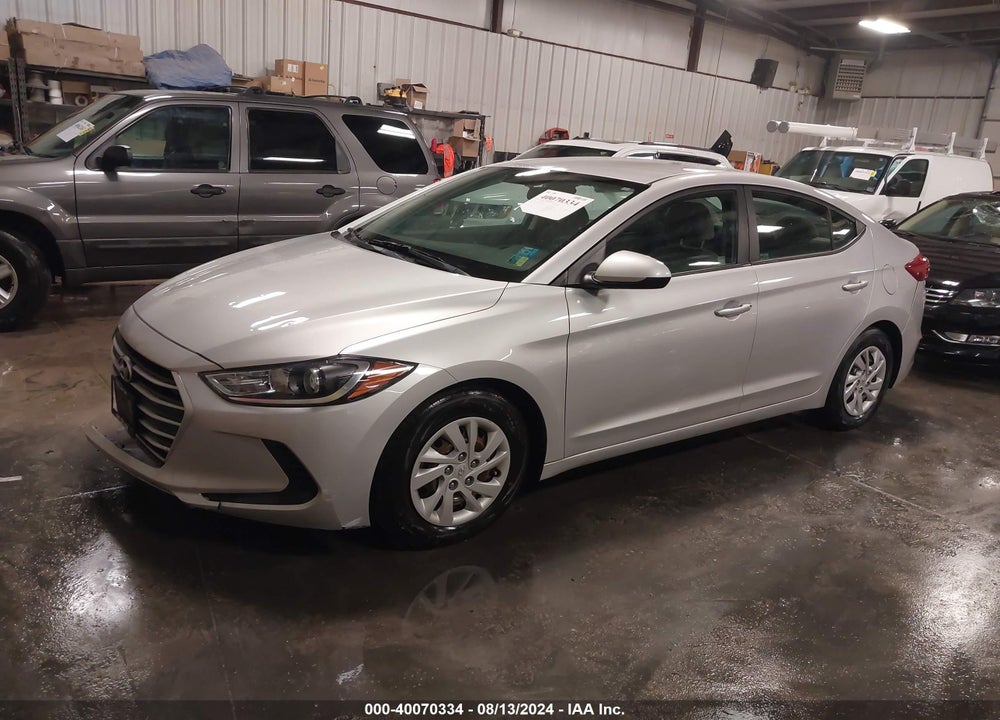 2018 HYUNDAI ELANTRA SE VIN: 5NPD74LF5JH331410