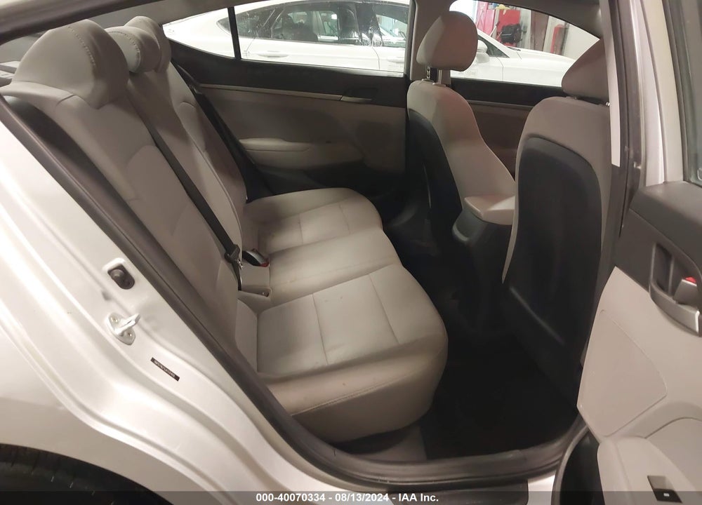 2018 HYUNDAI ELANTRA SE VIN: 5NPD74LF5JH331410