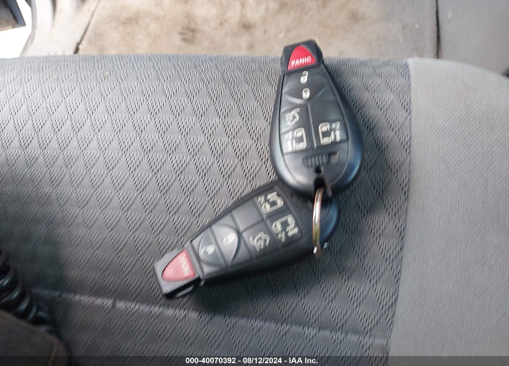 2008 CHRYSLER TOWN & COUNTRY TOURING VIN: 2A8HR54P58R641152