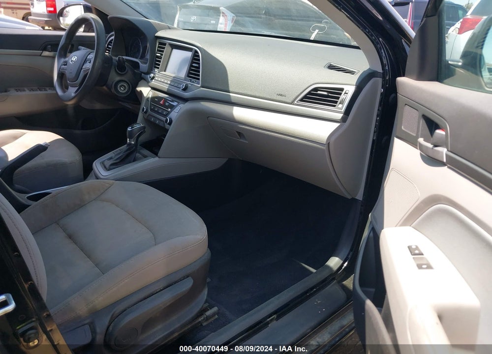 2017 HYUNDAI ELANTRA SE VIN: KMHD84LFSHU272562