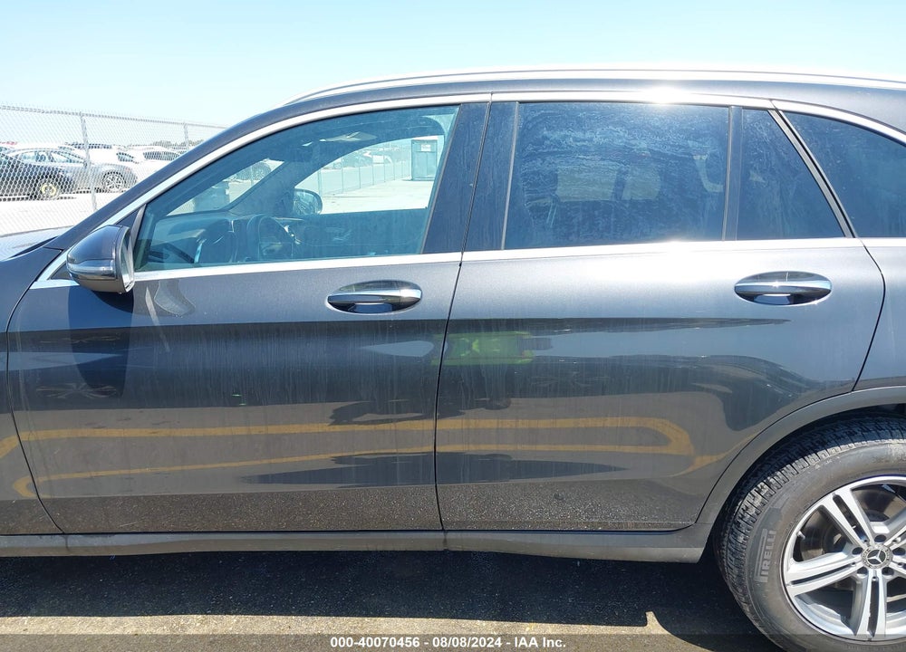 2020 MERCEDES-BENZ GLC 300 VIN: WDC0G8DB4LF700847