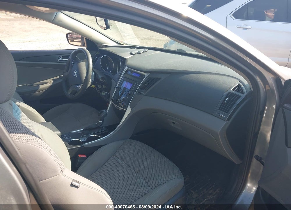 2013 HYUNDAI SONATA GLS VIN: 5NPEB4AC1DH712574