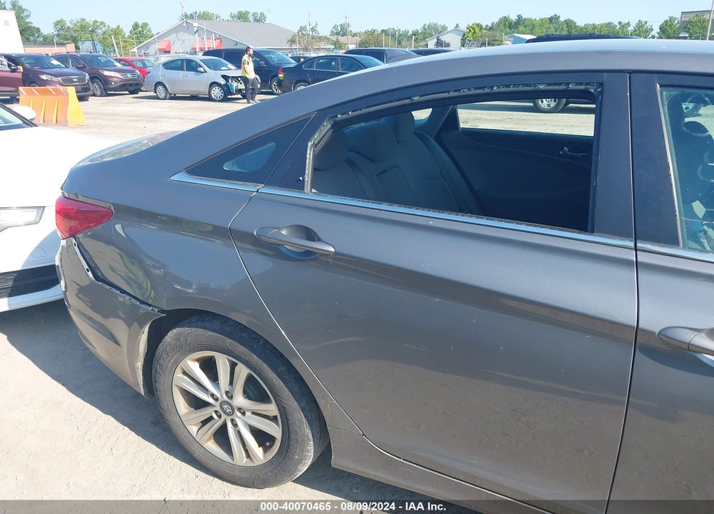 2013 HYUNDAI SONATA GLS VIN: 5NPEB4AC1DH712574