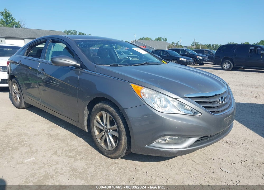 2013 HYUNDAI SONATA GLS VIN: 5NPEB4AC1DH712574