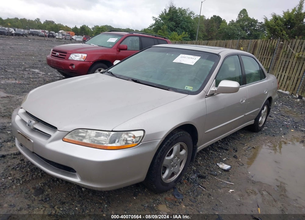 1999 HONDA ACCORD EX V6 VIN: 1HGCG1651XA031720