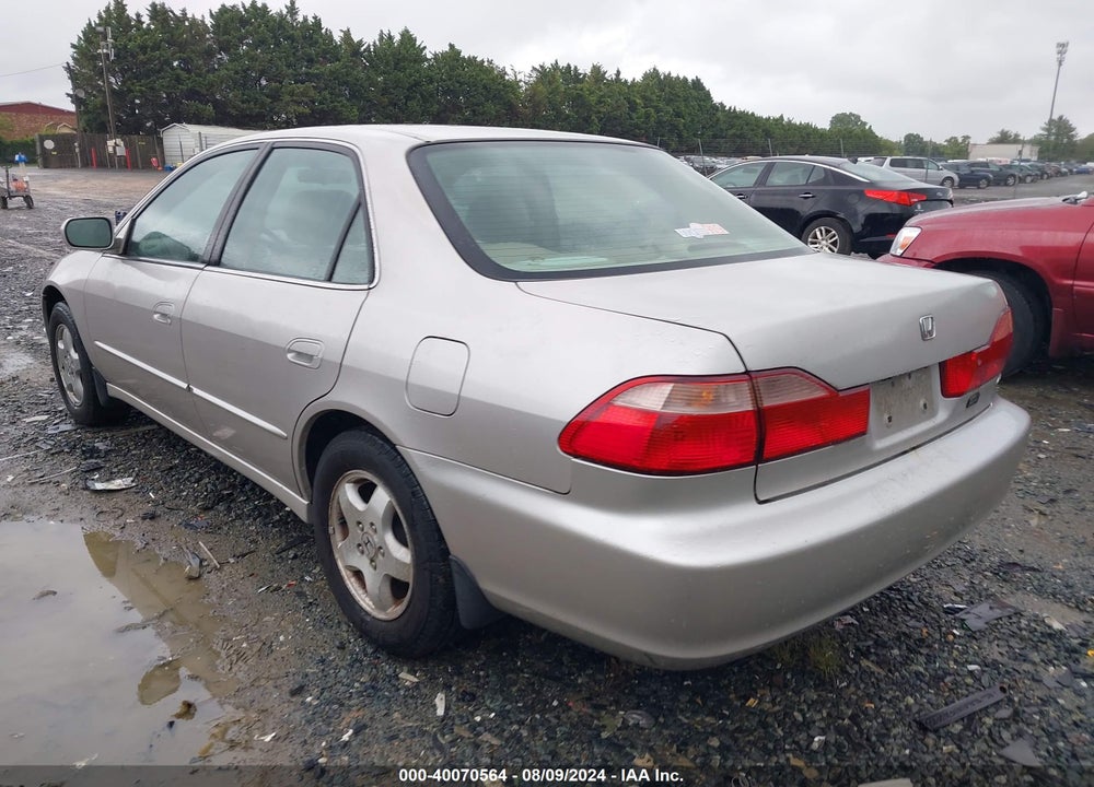 1999 HONDA ACCORD EX V6 VIN: 1HGCG1651XA031720