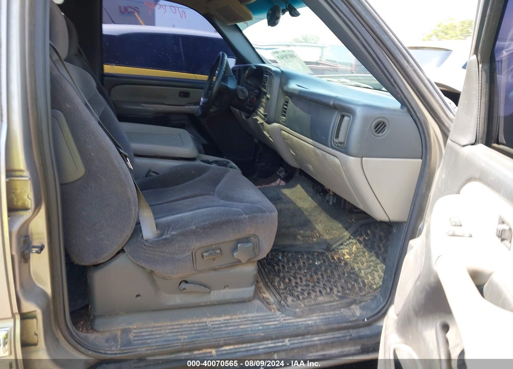 2000 GMC YUKON VIN: 1GKEC13T5YJ180711