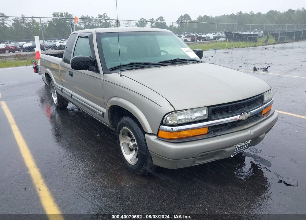 2001 CHEVROLET S-10 LS VIN: 1GCCS195X18204187
