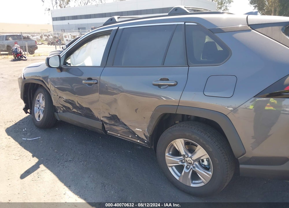 2024 TOYOTA RAV4 HYBRID LE VIN: JTMLWRFV3RD245304