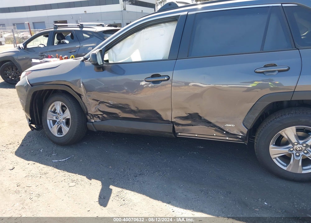 2024 TOYOTA RAV4 HYBRID LE VIN: JTMLWRFV3RD245304