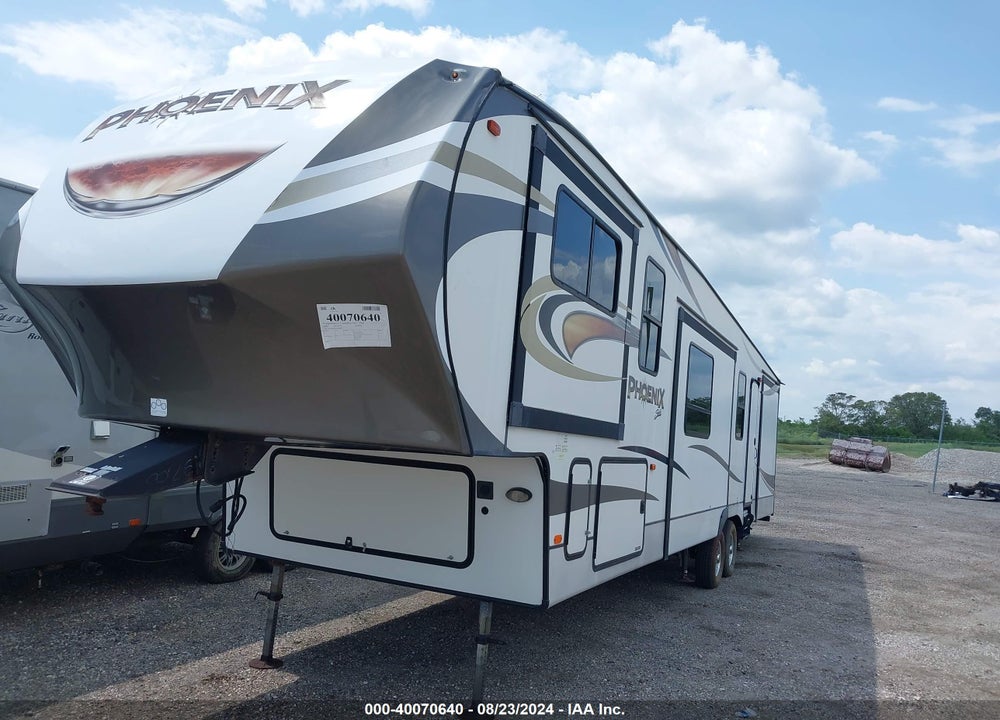 2017 SHASTA PHOENIX VIN: 5ZT3SP2B1HA000026