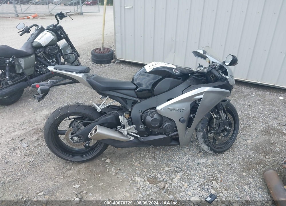 2008 HONDA CBR1000 RR VIN: JH2SC590X8M001751