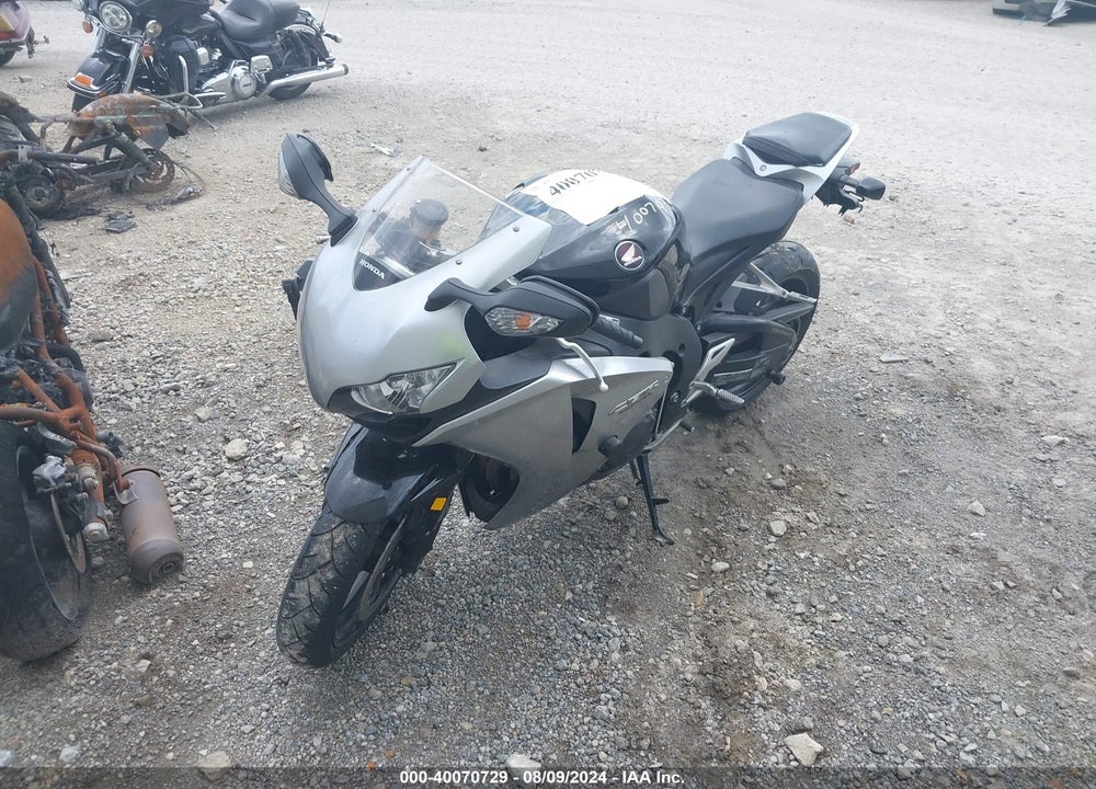 2008 HONDA CBR1000 RR VIN: JH2SC590X8M001751