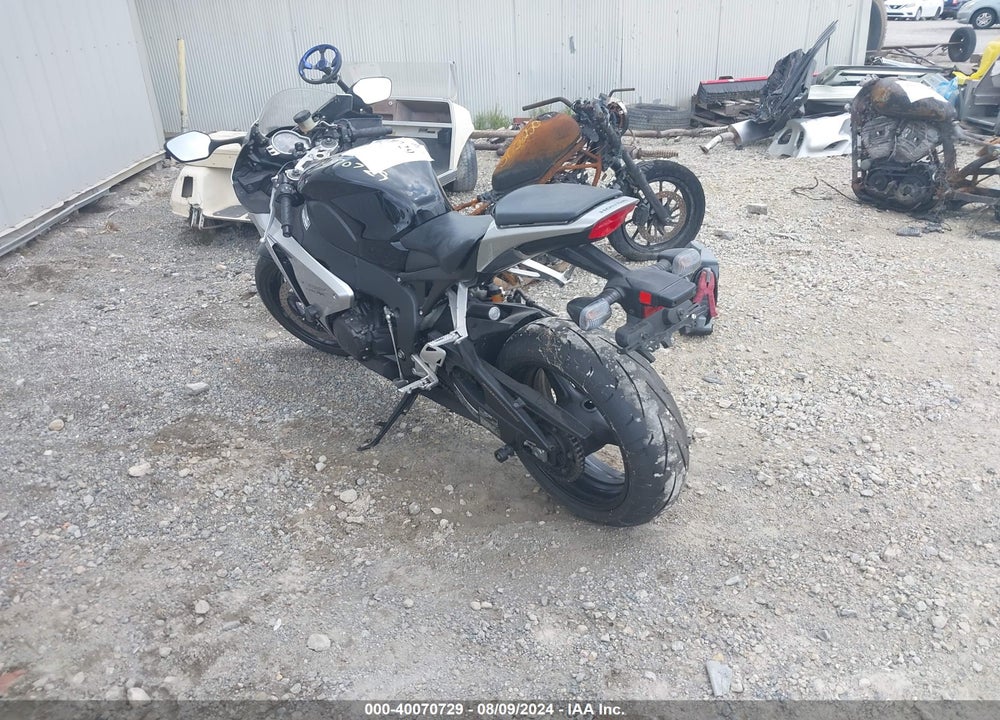2008 HONDA CBR1000 RR VIN: JH2SC590X8M001751