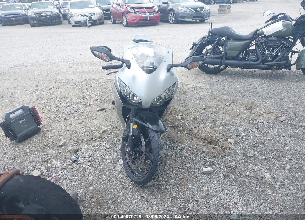 2008 HONDA CBR1000 RR VIN: JH2SC590X8M001751