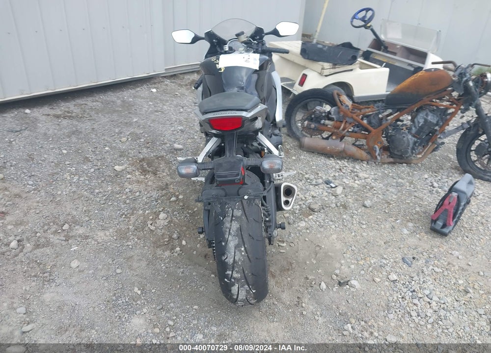 2008 HONDA CBR1000 RR VIN: JH2SC590X8M001751
