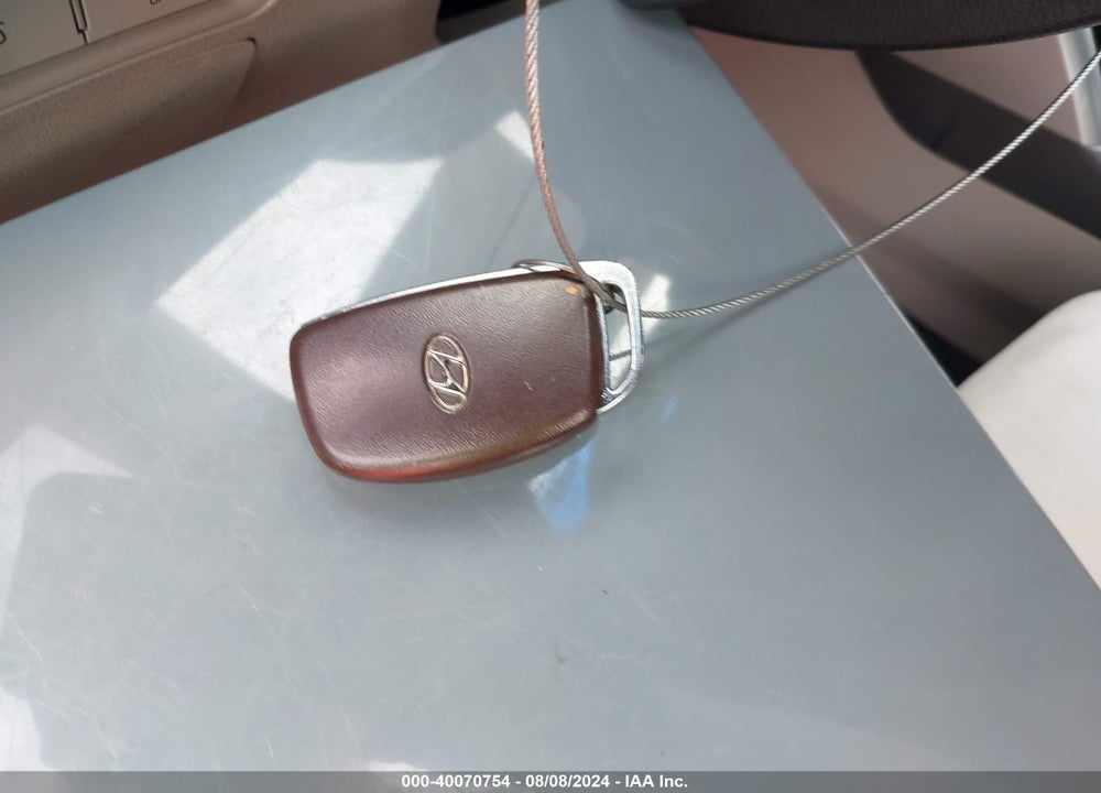 2016 HYUNDAI SONATA HYBRID VIN: KMHE24L13GA014342