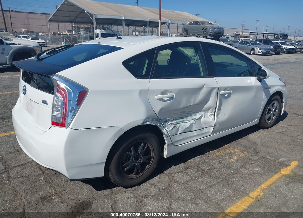2013 TOYOTA PRIUS TWO VIN: JTDKN3DU6D5668984