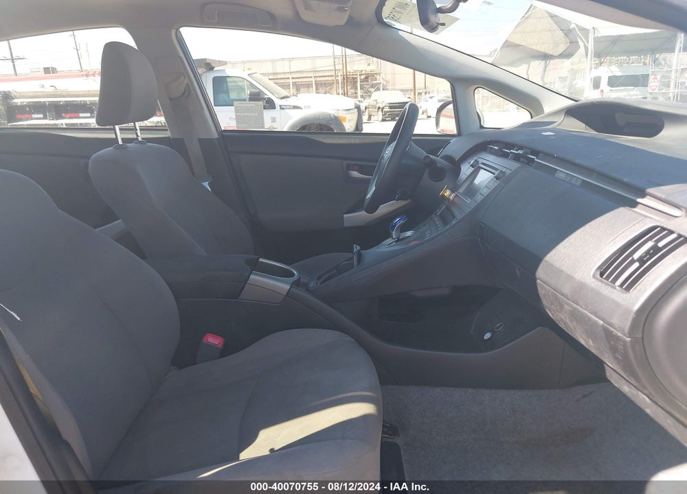 2013 TOYOTA PRIUS TWO VIN: JTDKN3DU6D5668984