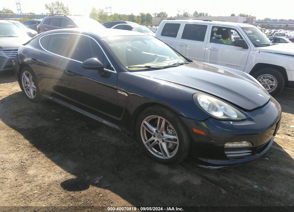 2011 PORSCHE PANAMERA 4S VIN: WP0AB2A73BL061916