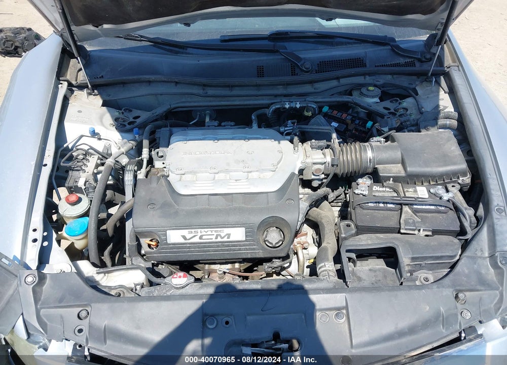 2010 HONDA ACCORD VIN: 1HGCP3F84AA017288