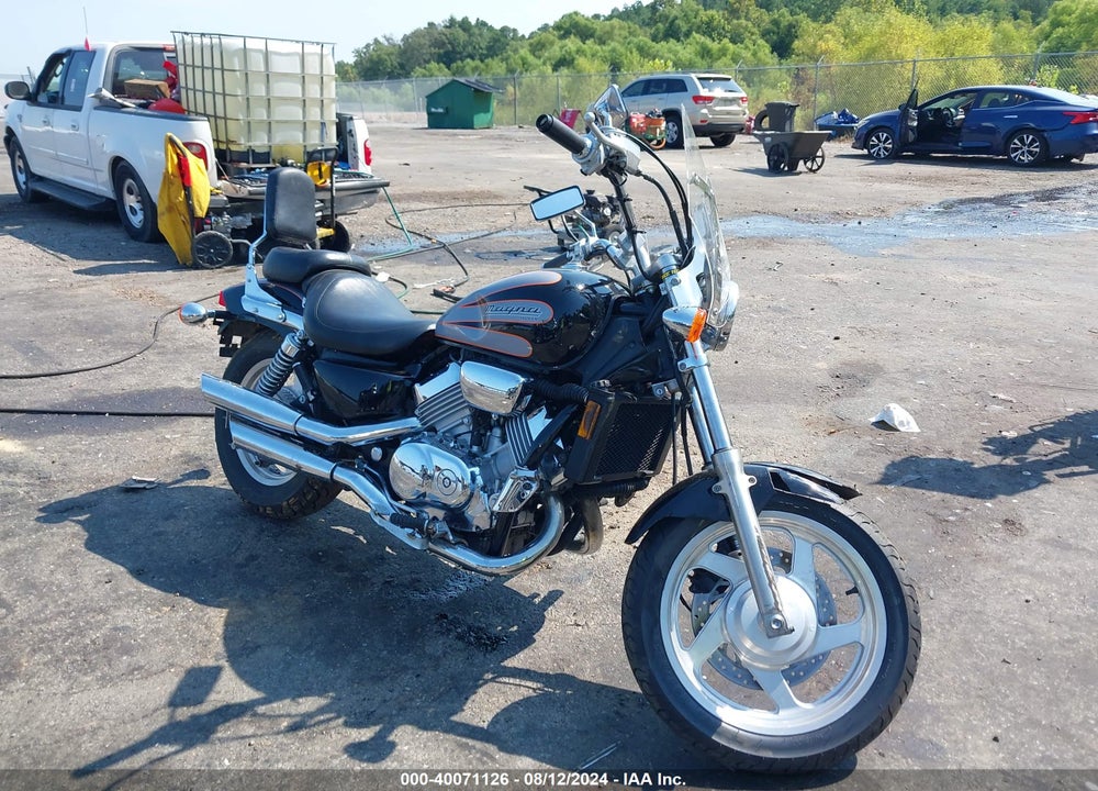 1998 HONDA VF750 C2 VIN: JH2RC4338WM300969