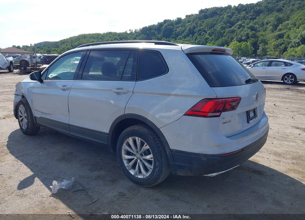 2018 VOLKSWAGEN TIGUAN 2.0T S VIN: 3VV0B7AX7JM123227
