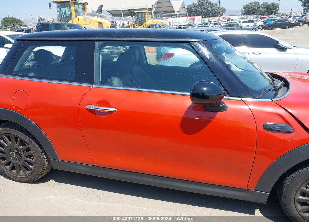 2019 MINI HARDTOP COOPER VIN: WMWXP5C55K2H95231