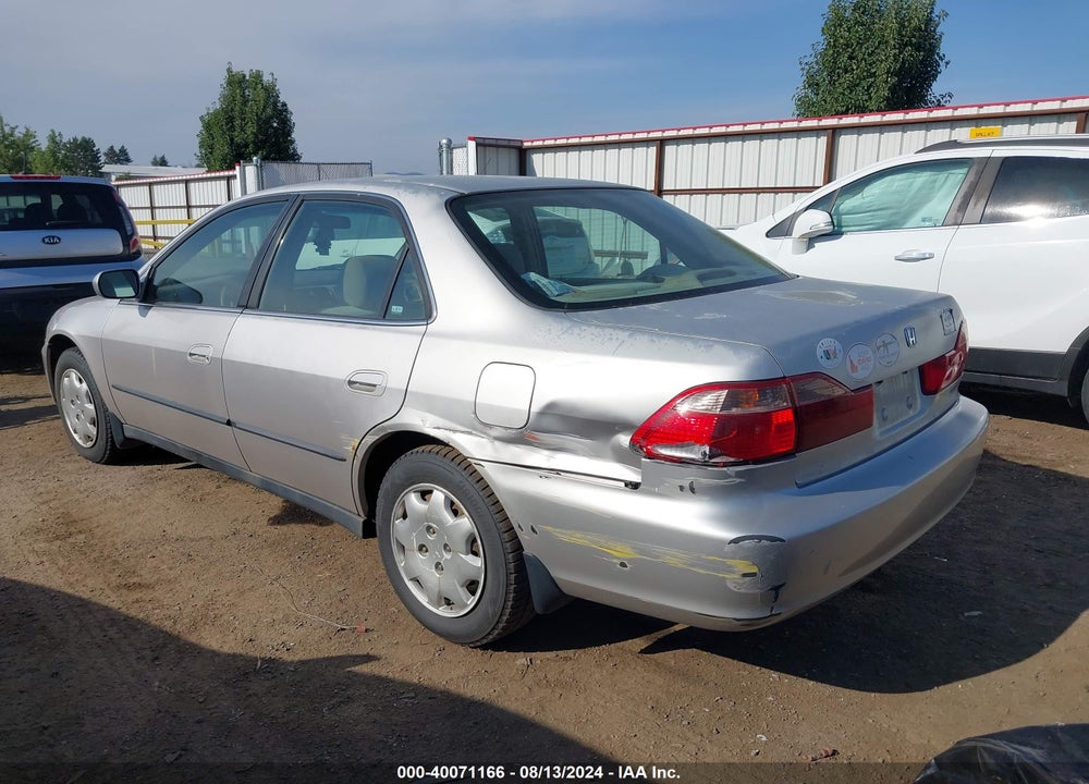 1998 HONDA ACCORD LX VIN: 1HGCG5541WA131086