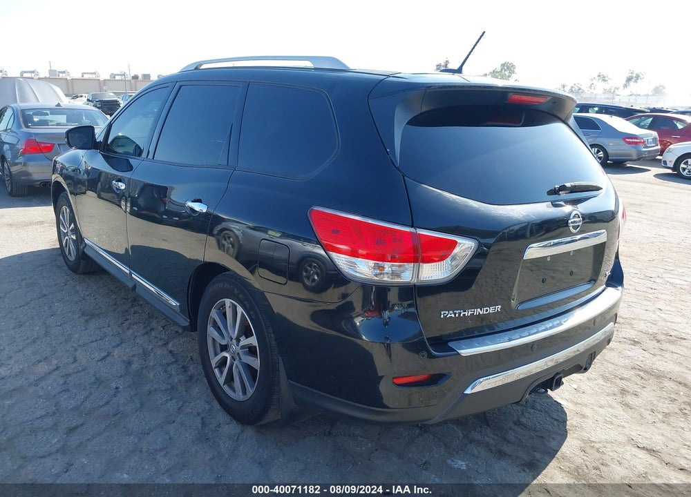 2016 NISSAN PATHFINDER SL VIN: 5N1AR2MN5GC627826