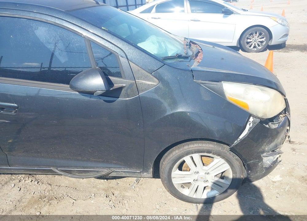 2014 CHEVROLET SPARK 1LT AUTO VIN: KL8CD6S93EC588247