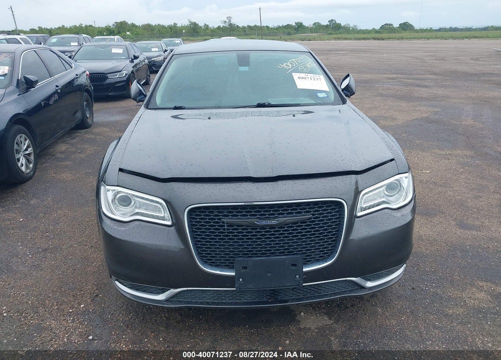 2016 CHRYSLER 300 LIMITED VIN: 2C3CCAAG1GH269821