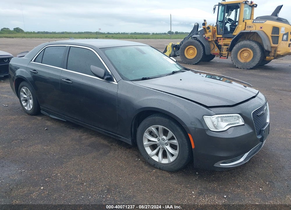 2016 CHRYSLER 300 LIMITED VIN: 2C3CCAAG1GH269821