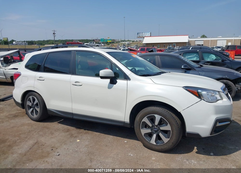 2018 SUBARU FORESTER 2.5I PREMIUM VIN: JF2SJAEC7JH468701