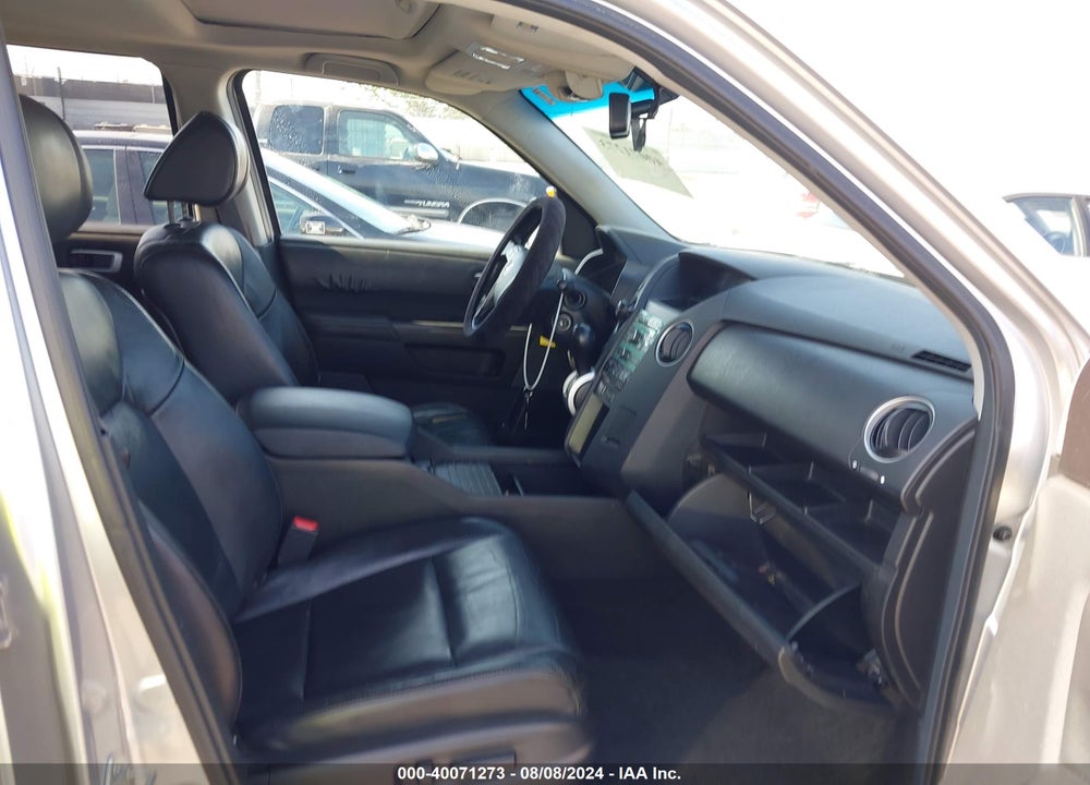 2010 HONDA PILOT EX-L VIN: 5FNYF4H50AB029736