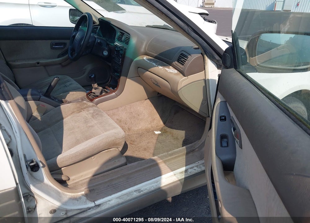 2001 SUBARU OUTBACK VIN: 4S3BH665816665282